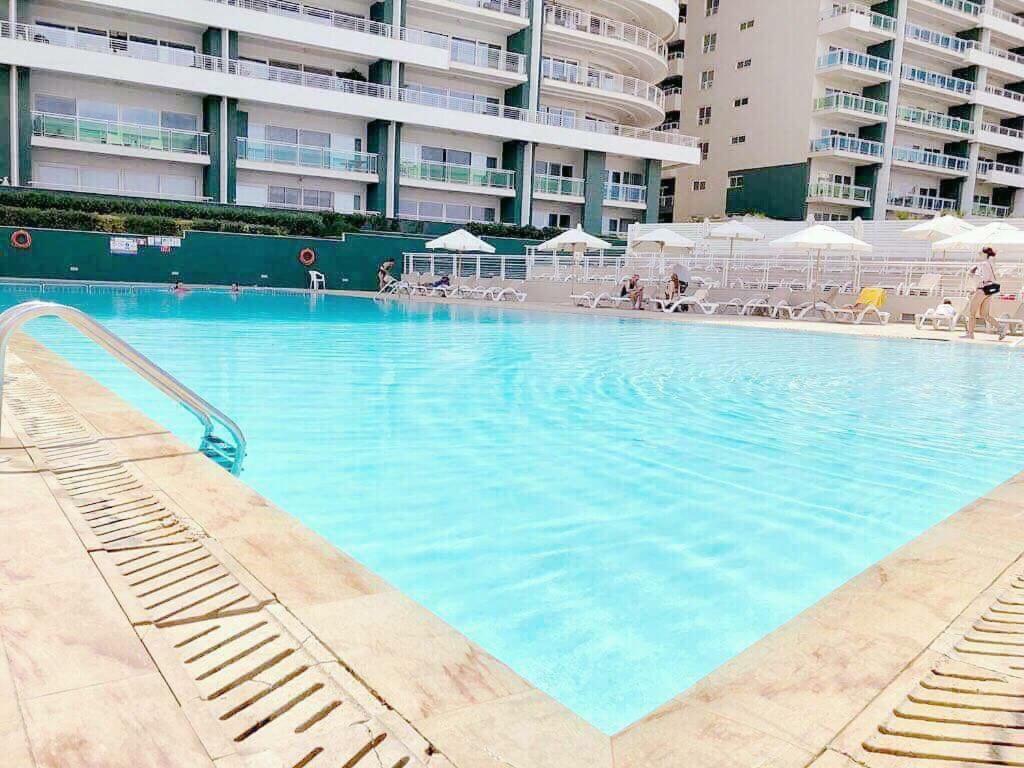 Seafront Apartment In Sliema With Pool, Upmarket Complex Exterior foto